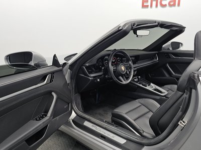 2020 Porsche 911 — миниатюра 13