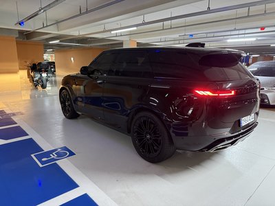 2024 LAND Rover RANGE ROVER SPORT photo 3