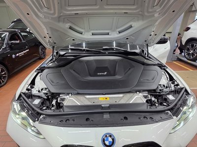 BMW I4 - 7