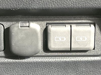 صورة مصغرة 41 لـ 2025 Toyota LAND CRUISER 250