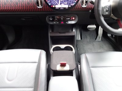 2025 MINI COOPER COUNTRYMAN — миниатюра 31