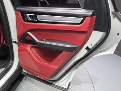 صورة مصغرة 15 لـ 2023 Porsche CAYENNE