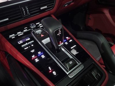 صورة مصغرة 12 لـ 2023 Porsche CAYENNE