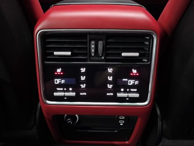 صورة مصغرة 37 لـ 2023 Porsche CAYENNE