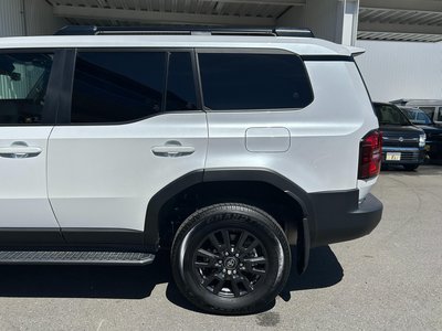 2025 Toyota LAND CRUISER 250 thumbnail 19