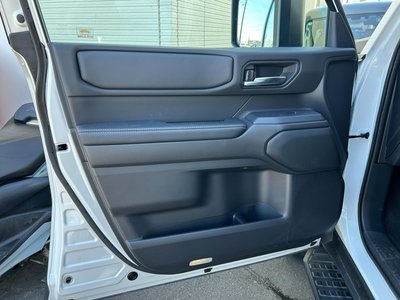 2025 Toyota LAND CRUISER 250 thumbnail 37