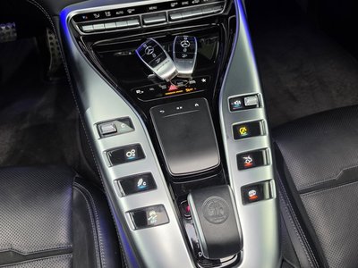 صورة 9 لـ 2022 Mercedes-BENZ GT AMG
