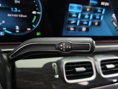 2021 Mercedes-BENZ GLE — миниатюра 12