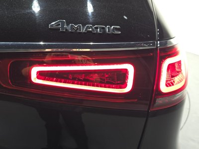 MERCEDES-BENZ GLS - 10