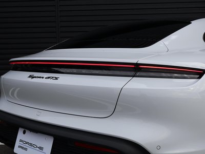 2022 Porsche TAYCAN 缩略图 15