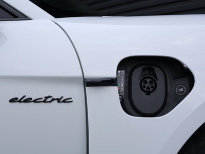 2022 Porsche TAYCAN 缩略图 16