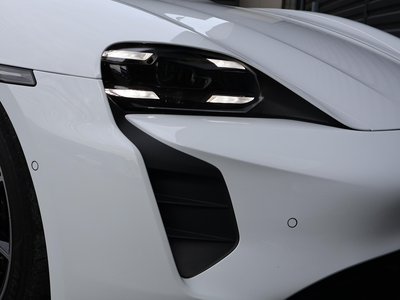 2022 Porsche TAYCAN 缩略图 12