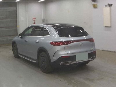 MERCEDES-BENZ EQE - 4