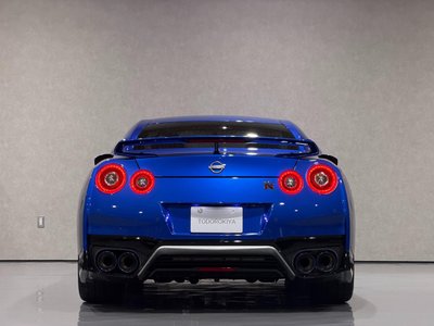 NISSAN GT-R - 10