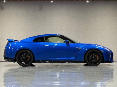NISSAN GT-R - 8