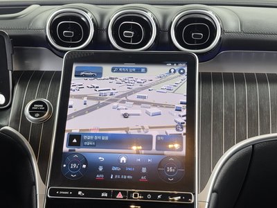 2024 Mercedes-BENZ GLC — миниатюра 20