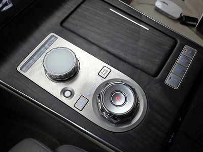 2024 Genesis G80 (RG3) thumbnail 12