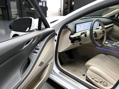 2024 Genesis G80 (RG3) thumbnail 13