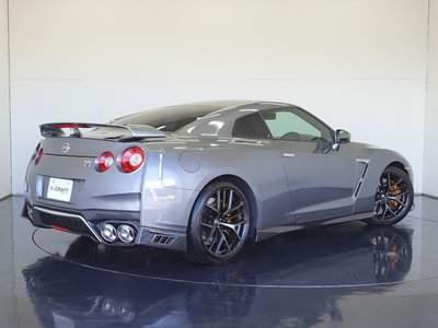 NISSAN GT-R - 2