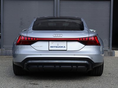 AUDI E-TRON GT QUATTRO - 5