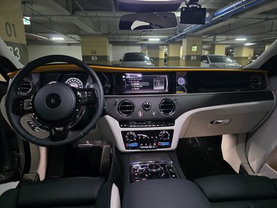 ROLLS-ROYCE GHOST - 4