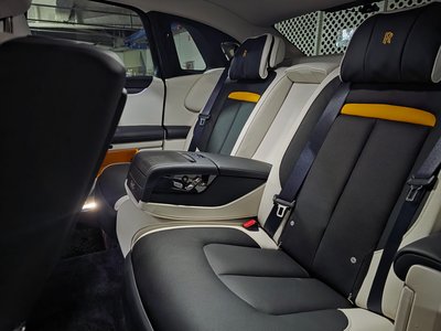 ROLLS-ROYCE GHOST - 10