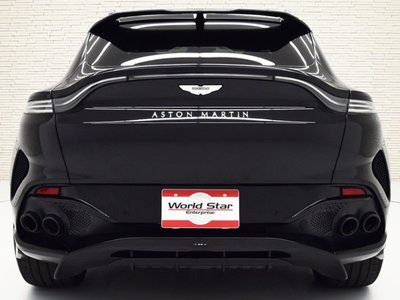 ASTON MARTIN DBX - 4