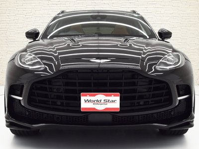 ASTON MARTIN DBX - 7