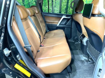 TOYOTA LAND CRUISER PRADO - 9