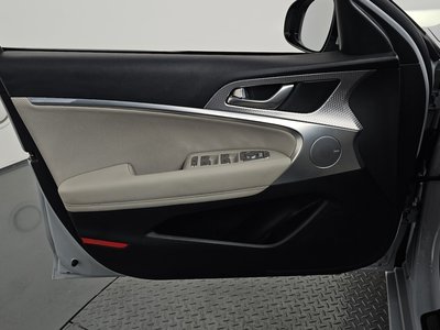 2022 Genesis THE NEW G70 — миниатюра 14