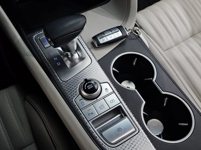2022 Genesis THE NEW G70 — миниатюра 12