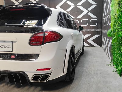 PORSCHE CAYENNE - 8