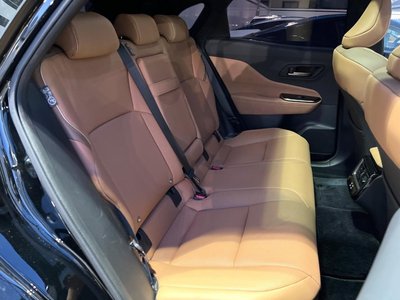 TOYOTA CROWN SPORT - 9