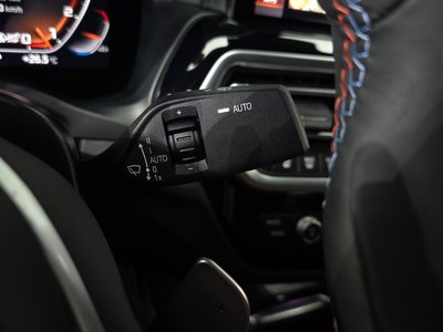 2025 BMW X4 thumbnail 27