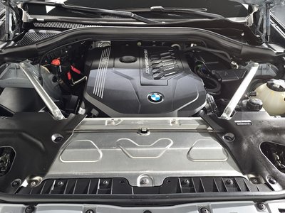 صورة 7 لـ 2025 BMW X4