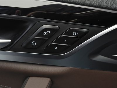 2025 BMW X4 thumbnail 32