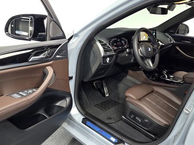2025 BMW X4 thumbnail 13