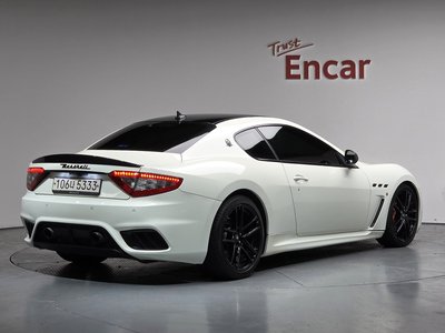 MASERATI GRAN TURISMO - 3
