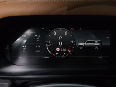 LAND ROVER DEFENDER - 8