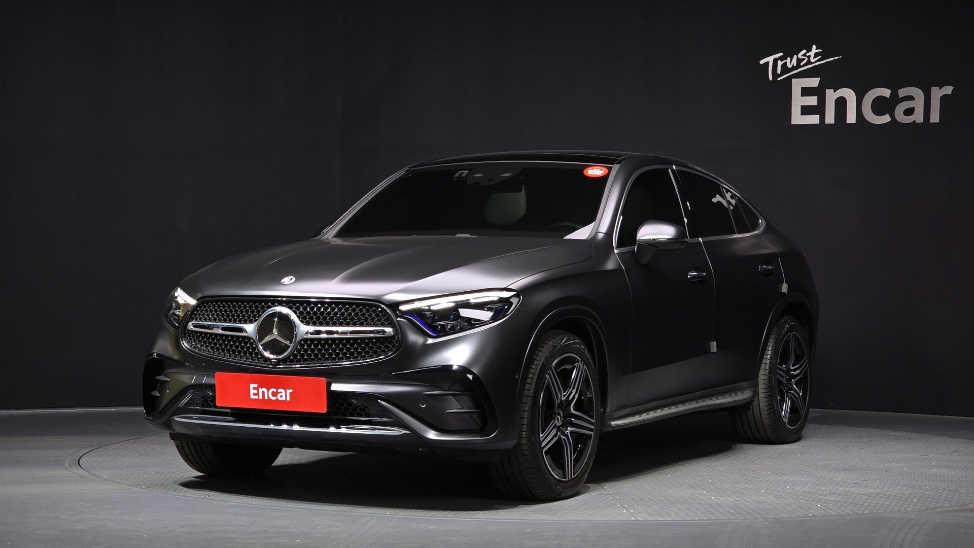 MERCEDES-BENZ GLC - View 1