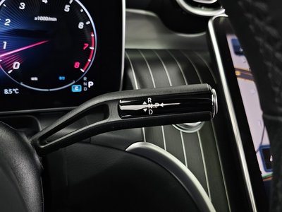 MERCEDES-BENZ GLC - 9