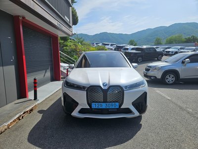 صورة 4 لـ 2023 BMW IX