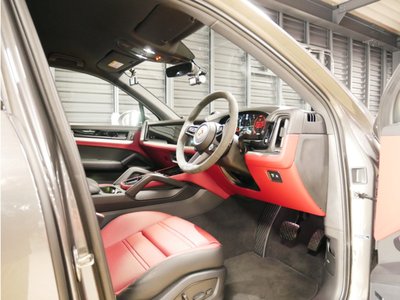 PORSCHE CAYENNE - 9