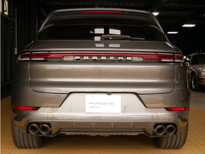 PORSCHE CAYENNE - 4