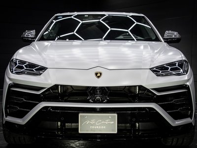 LAMBORGHINI URUS - 2