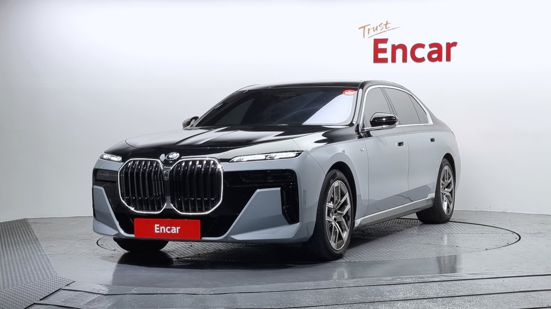 BMW 7 SERIES - View 1