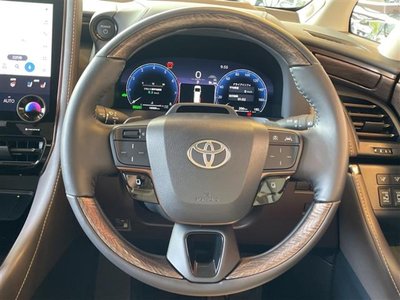 TOYOTA ALPHARD - 4