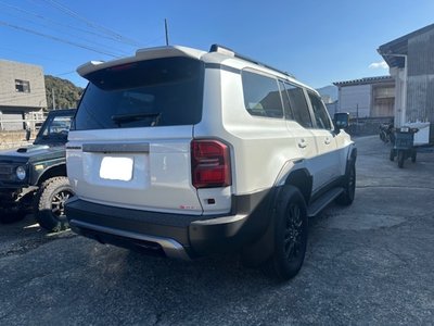 TOYOTA LAND CRUISER 250 - 8