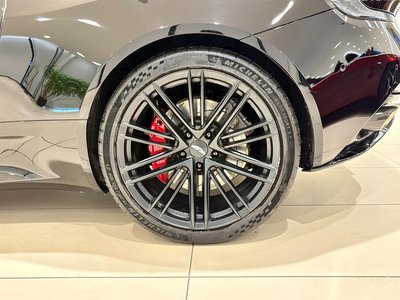 ASTON MARTIN DB12 - 6