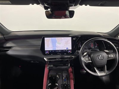 صورة مصغرة 31 لـ 2023 Lexus RX